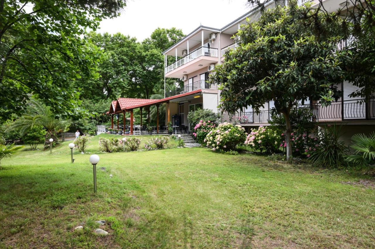 Hotel Geromichalos Paralia Skotinis Exterior photo
